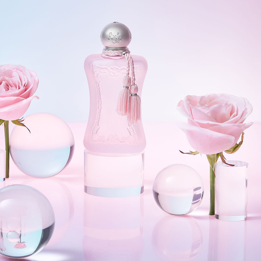 Delina La Rosée Eau de Parfum 75mL — original brand campaign photograph from El Palacio de Hierro, matching barcode 3700578500786