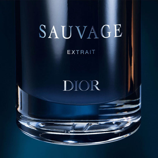 Dior Sauvage Extrait fragrance presentation
