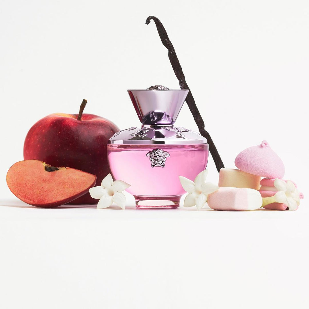 Versace Dylan Blush Pink fragrance presentation